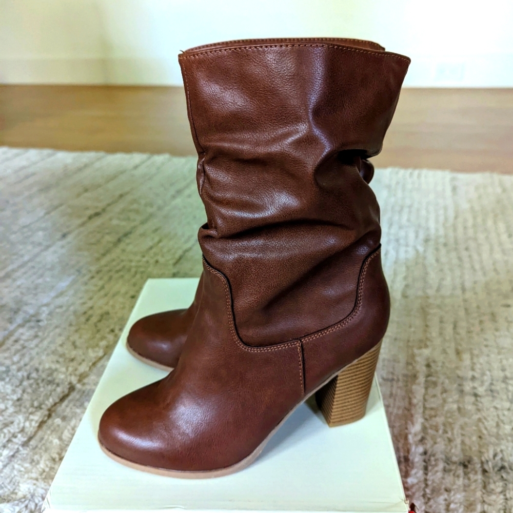 Brand New Never Worn Slouch Boots 7.5
